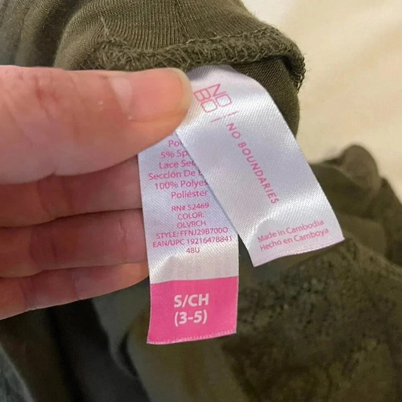 No Boundaries Olive Green Lace Front Beaded Drawstring Shorts Women's Size Small - Picture 5 of 5